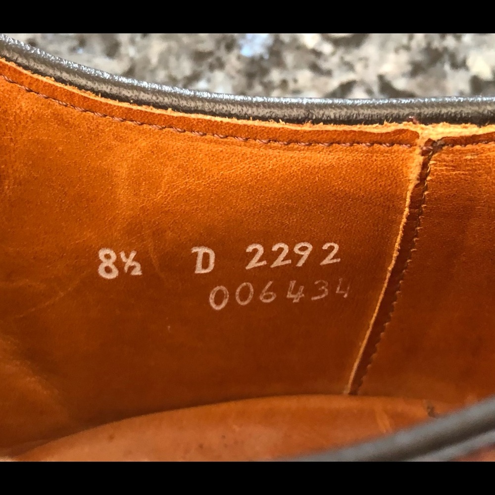 Men’s ALLEN EDMOND “Warren”Dark Tan Leather Derby Shoes - Picture 11 of 13